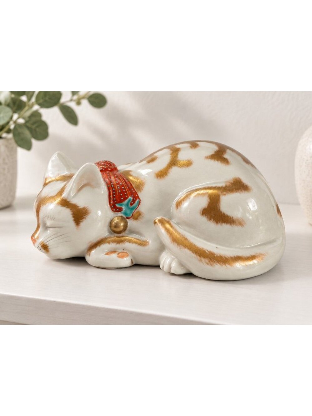 Vintage Japanese Nemuri Neko Sleeping Cat Figurine Gold Gilt Porcelain 8" Japan